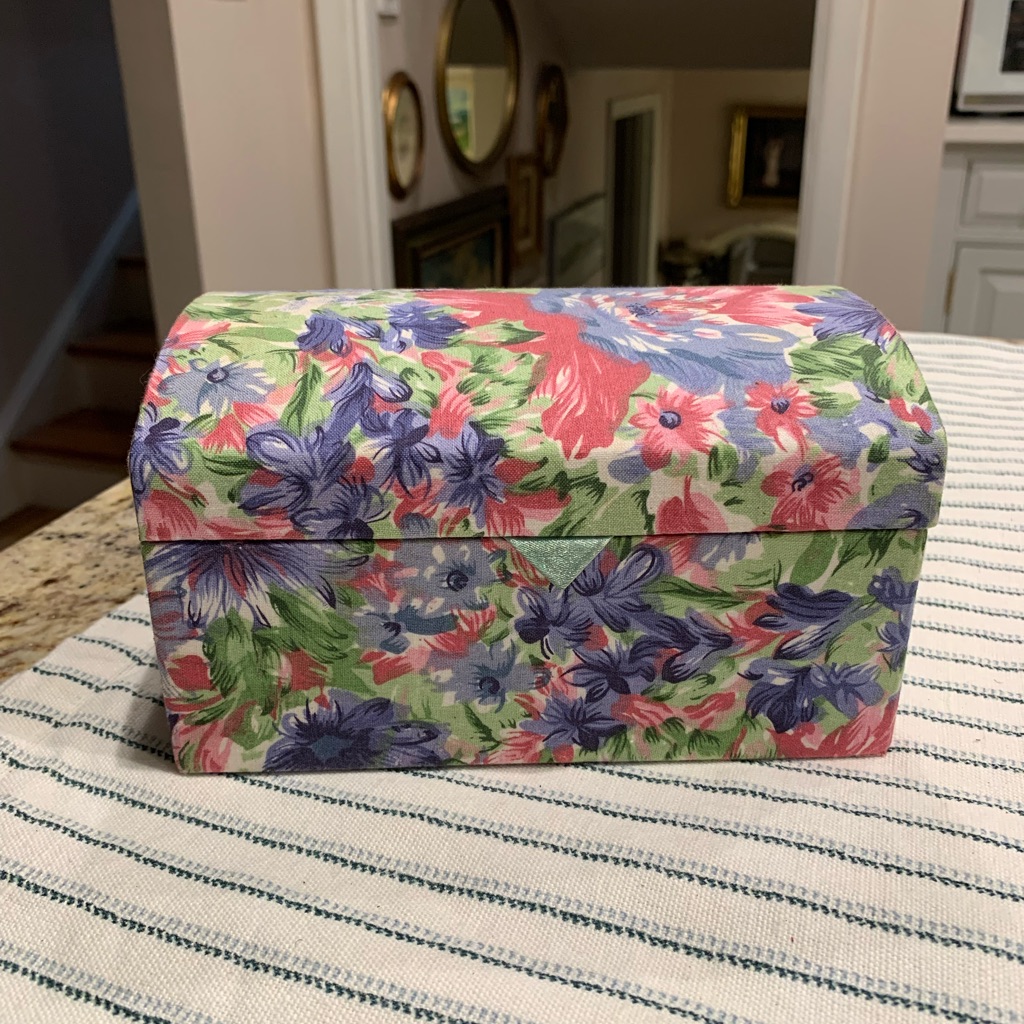 Vintage Floral Fabric Patterned Jewelry Box Vintage Floral Fabric Patterned Jewelry Box